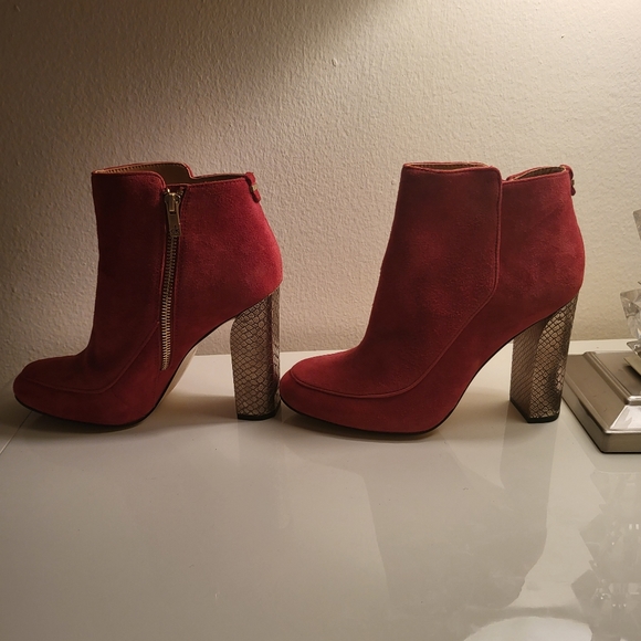 Ankle booties - Picture 7 of 7